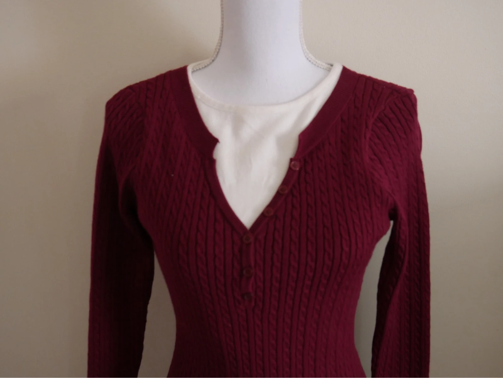Robe en maille bordeaux neuve  – photo 2